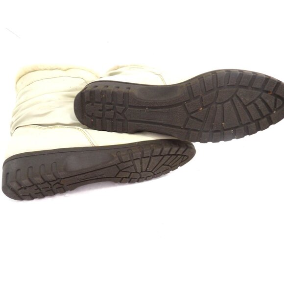 Vintage Danexx Women's Furry Winter Boots Cream 11" Tall size 10.M preowned - Picture 6 of 6